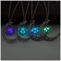 Luminous Moon Heart Pendant™ - Avateal